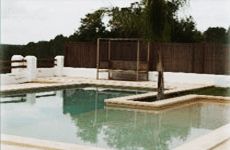 Piscinas Espalmador piscina en patio